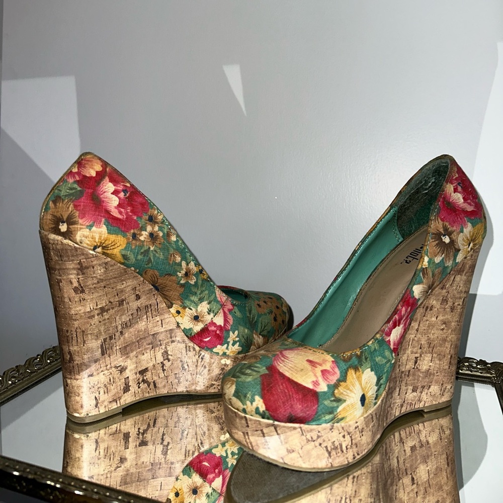 High Vintage floral platform shoes